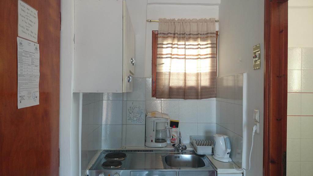 Kamelia Apartment Кокари Екстериор снимка